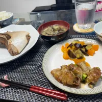 Snapdishの料理写真:8/16 肉巻きオクラとアスパラ|ayanaliceさん