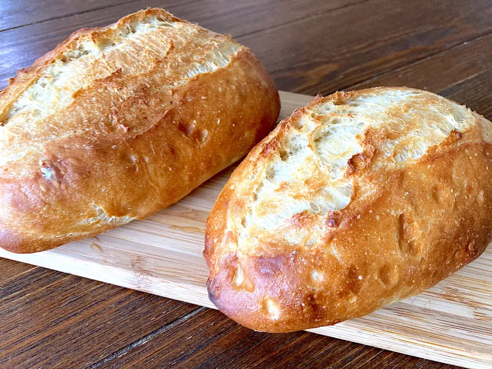 Snapdishの料理写真:オーバーナイト法バゲット🥖|n_nさん