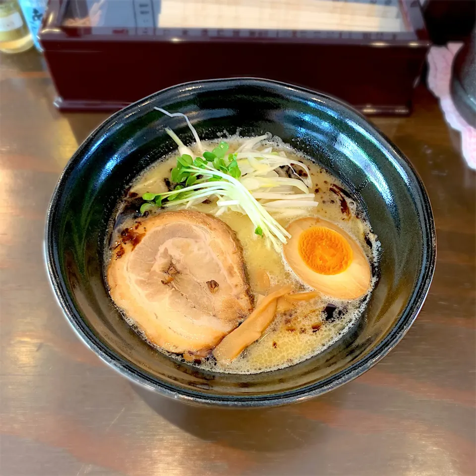 鶏白湯ラーメン|ナルキンさん