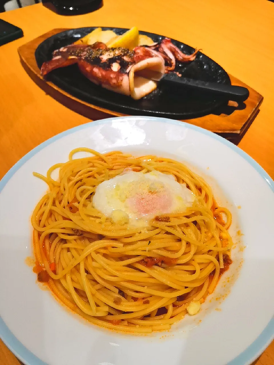 bolognise spaghetti and grill squid|Cindy Gohさん