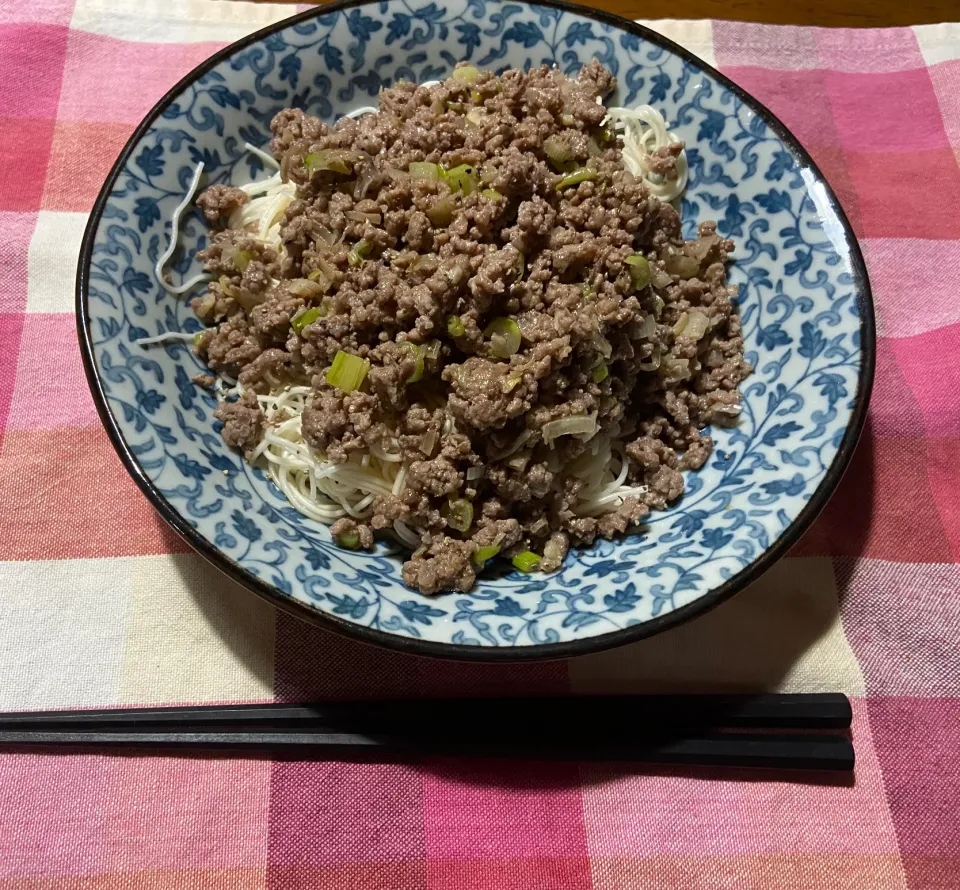 挽肉と茗荷と長ネギのぶっかけそうめん|ハルのただ飯さん