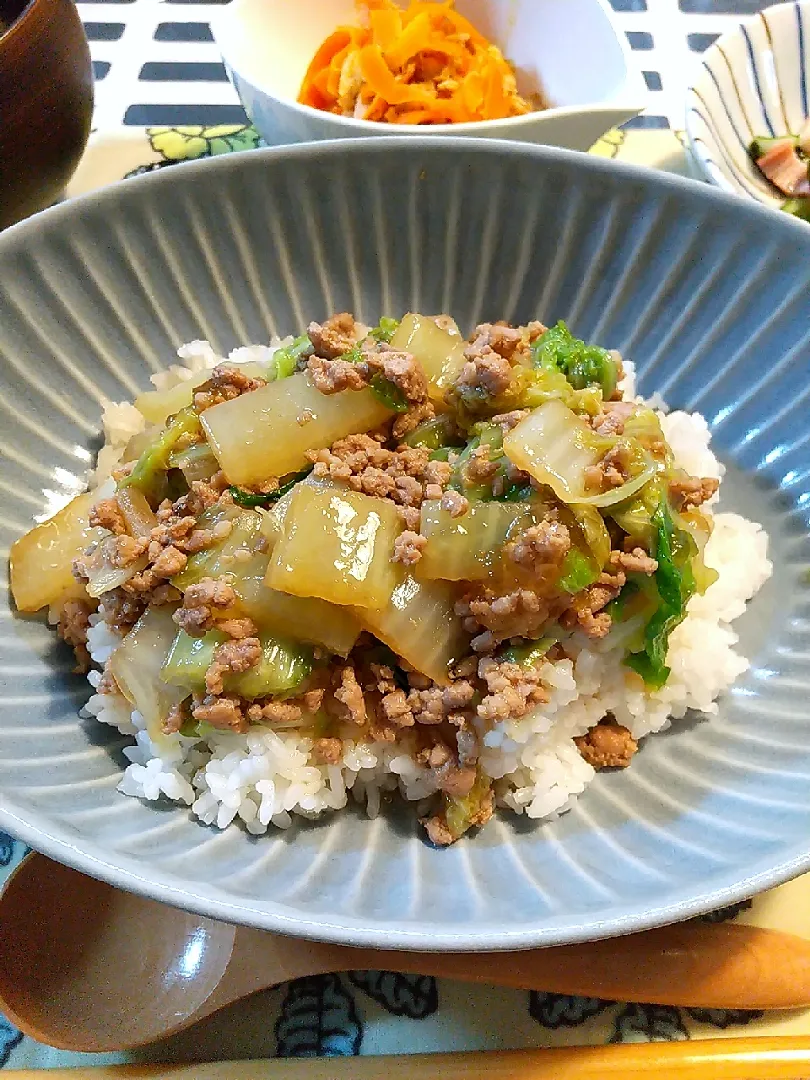 白菜のそぼろあんかけ丼|sumireさん