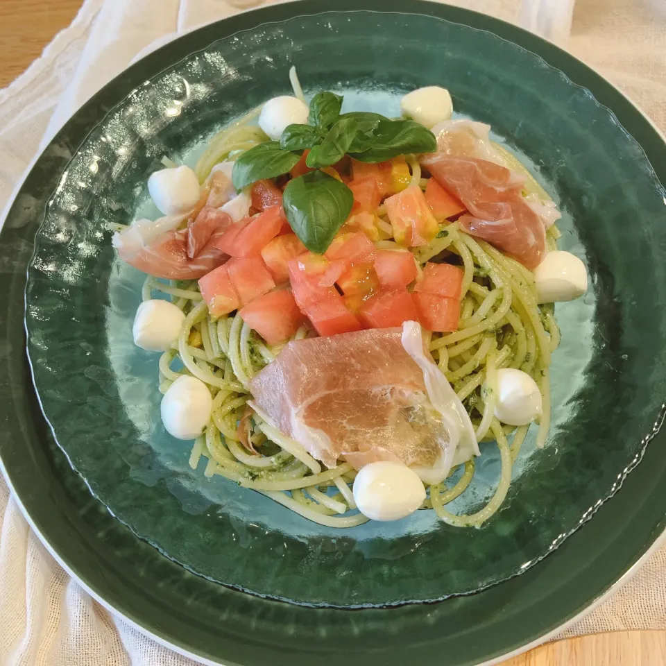 Snapdishの料理写真:冷製ジェノベーゼパスタ|ふわくまさん