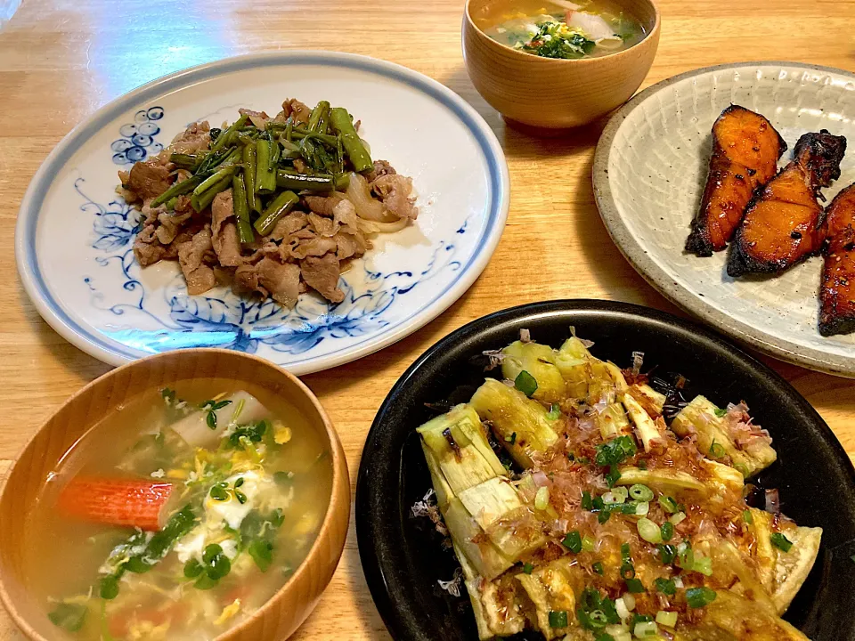 昨日の主食抜き晩ごはん〜❤️豚の生姜焼き、焼き茄子、銀鱈みりん、卵スープ(*´ｰ｀)ゞ|さくたえさん