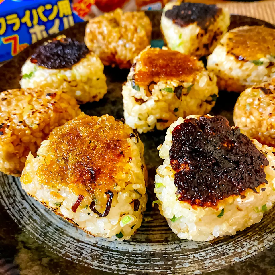 ミニミニ味噌焼きおにぎり3種|にゃんぺこさん