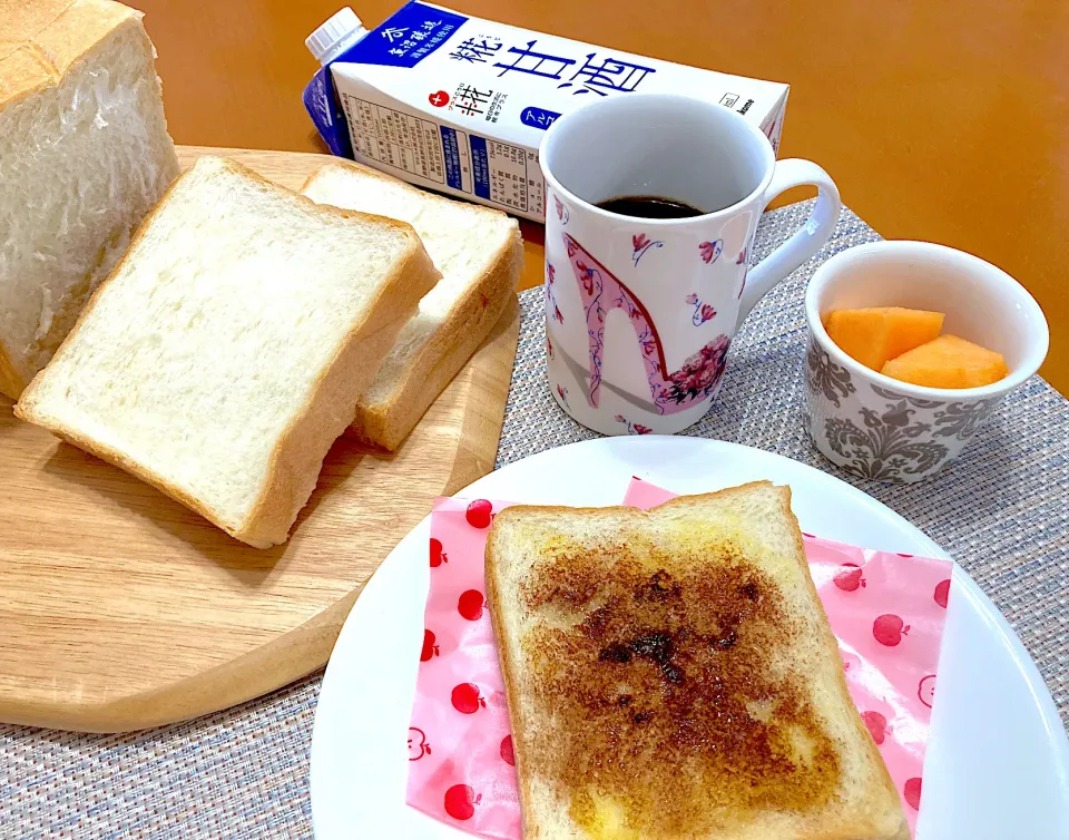 糀甘酒食パン〜シナモンシュガートースト🍞|オレンジまゆゆさん