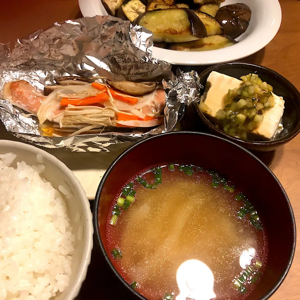 鮭のホイル焼き定食|ゆっこっこさん