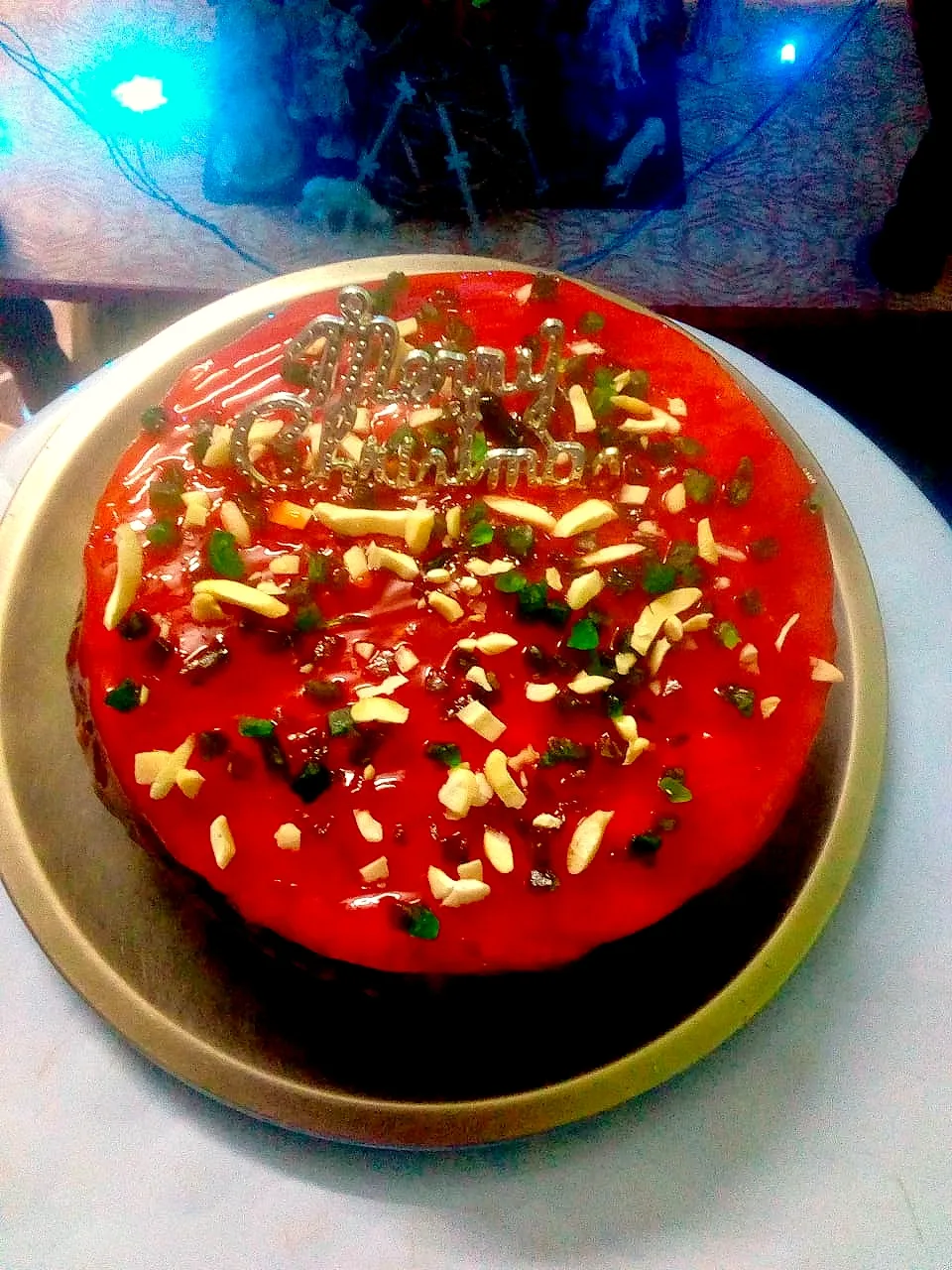 Snapdishの料理写真:Vidhya's Dish Christmas Tri Layer Cake|Vidhya Lakshmiさん