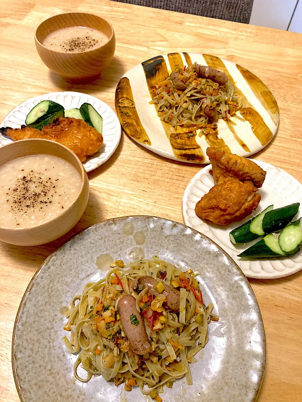 ケンタッキーのチキンを頂きました〜数年ぶり！モロヘイヤ麺のソフリットパスタと蓮根と甘酒のポタージュで脂をなかったことにしたい！悪あがき、かな？😂|さくたえさん