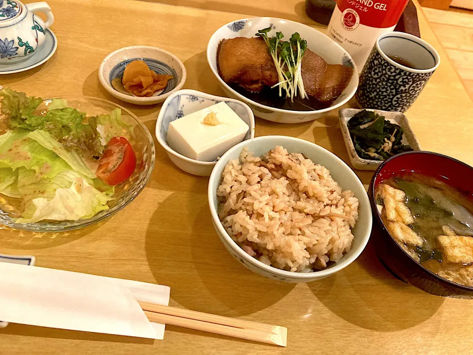 カレイの煮付け定食@花未月(新橋)|yoooochanさん