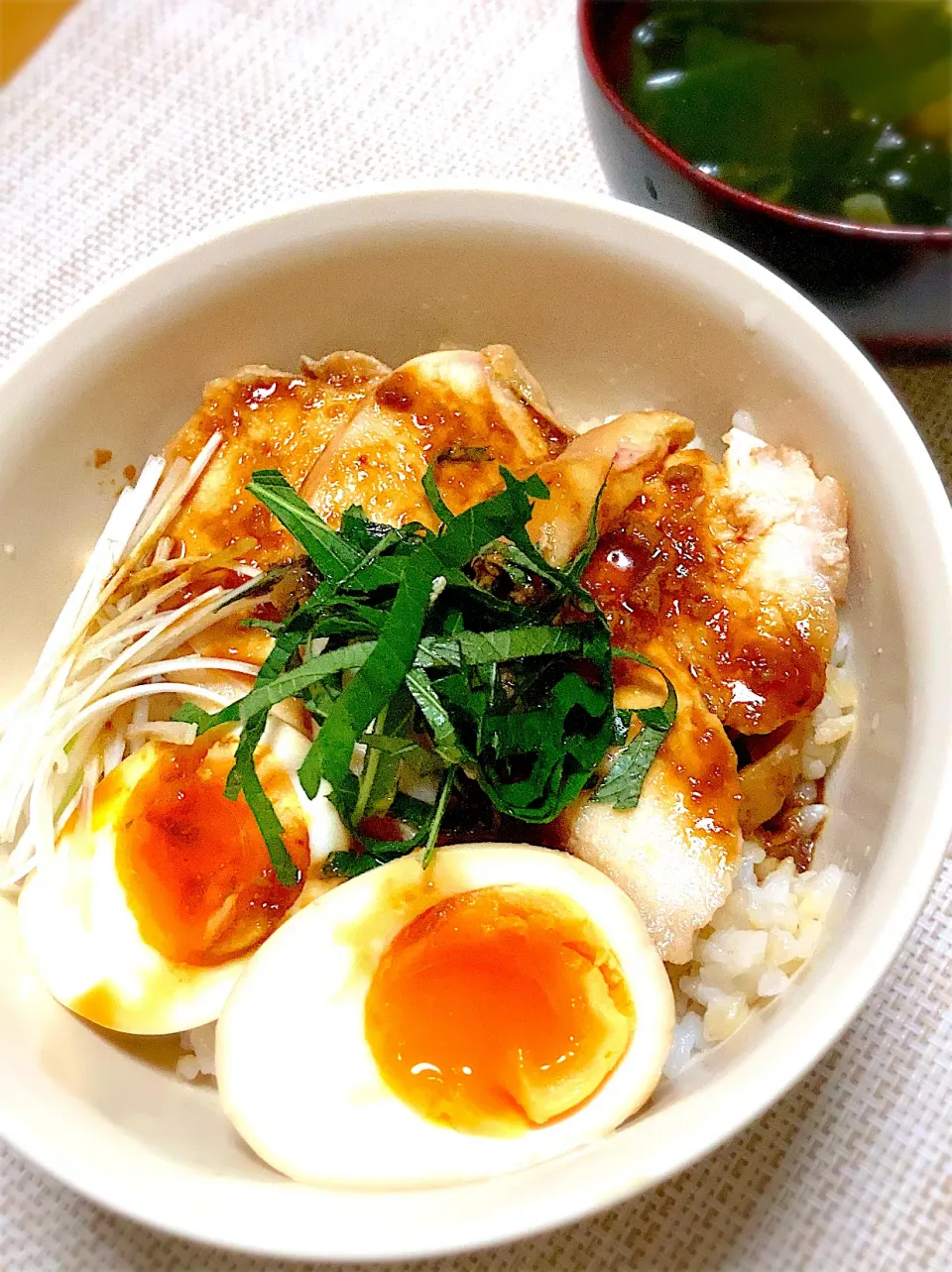 鶏チャーシュー丼|よしみさん