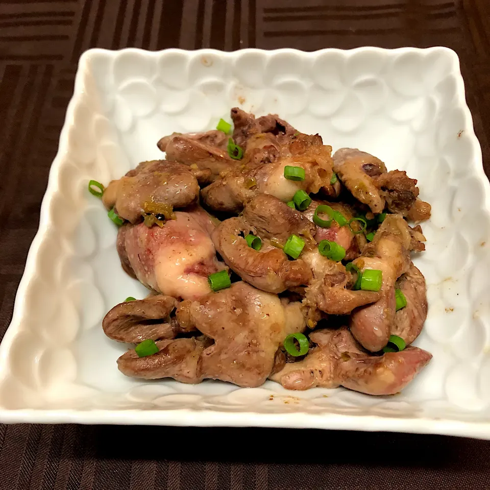 Snapdishの料理写真:鶏心臓　大蒜塩葱醤ソテー＊|henryさん