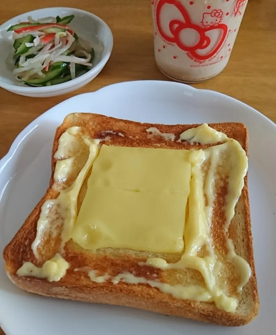 チーズ&マヨネーズトースト🍞|しまだ ちえこさん