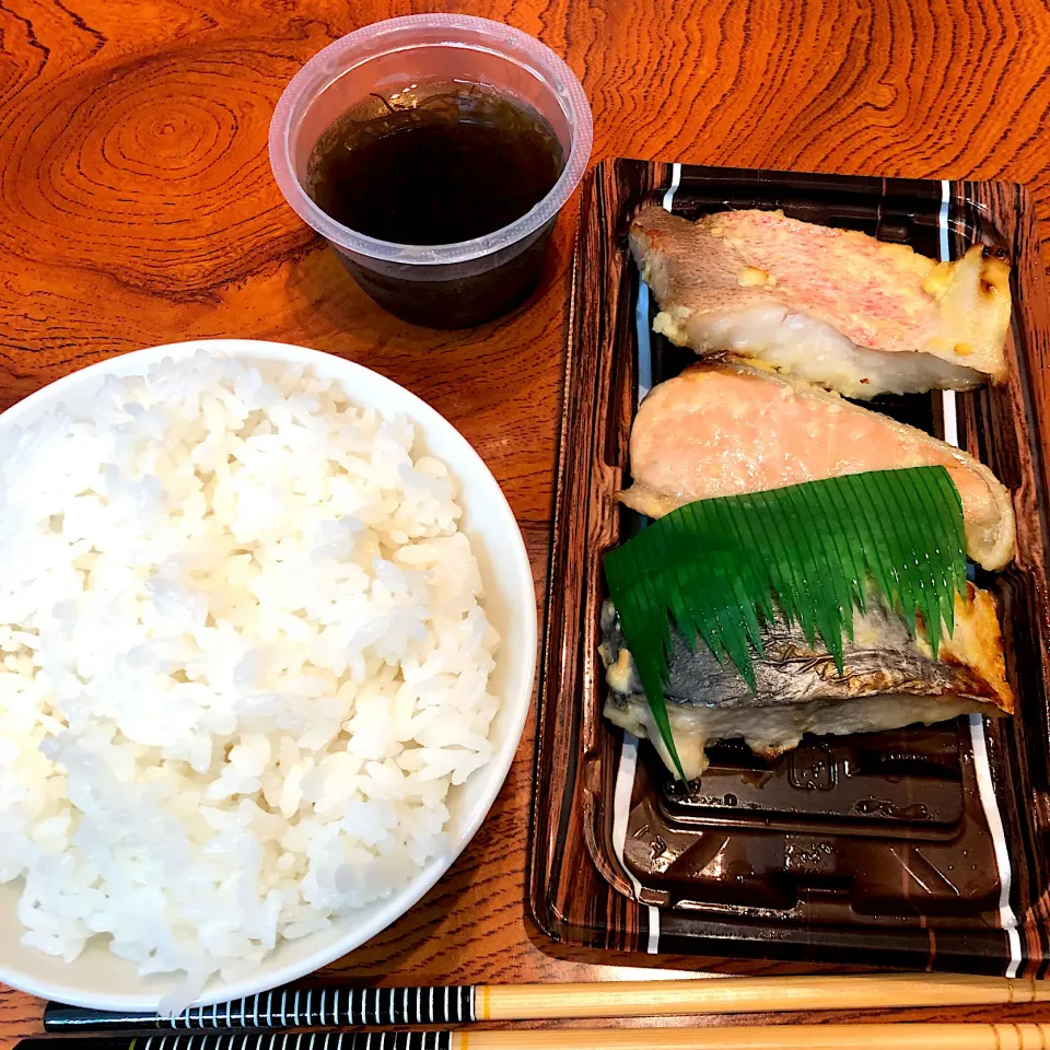 鯛鮭鯖の西京焼き、もずく😋|すかラインさん