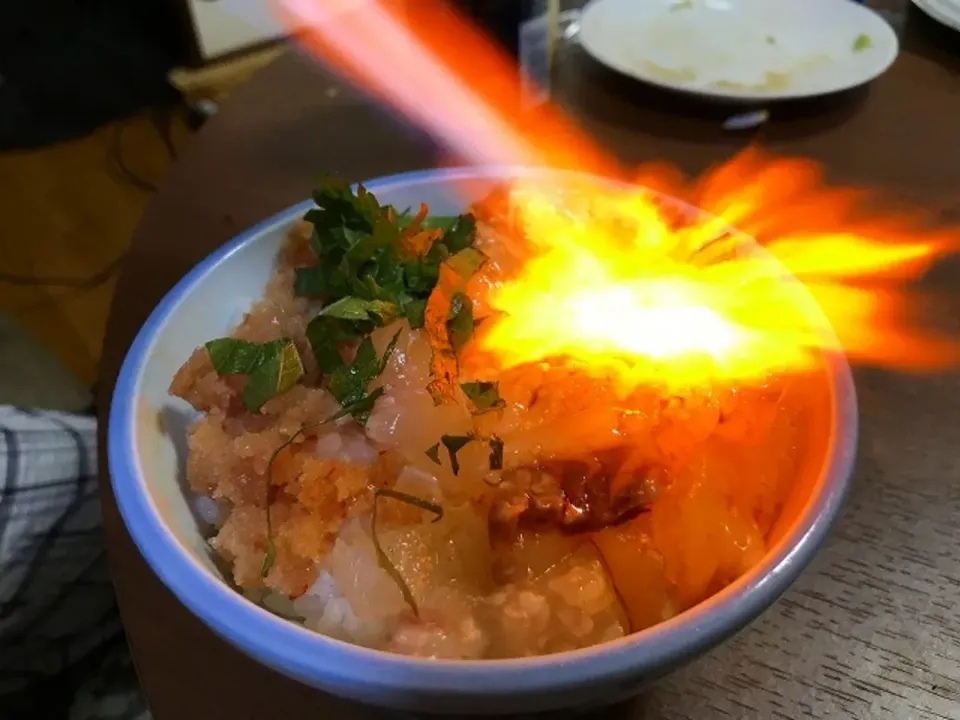 憶良のレシピ　鯛と明太子丼。最後はだし茶漬けまで楽しめます。|okuraさん