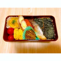 Snapdishの料理写真:鮭のり弁当|kareben_1115さん