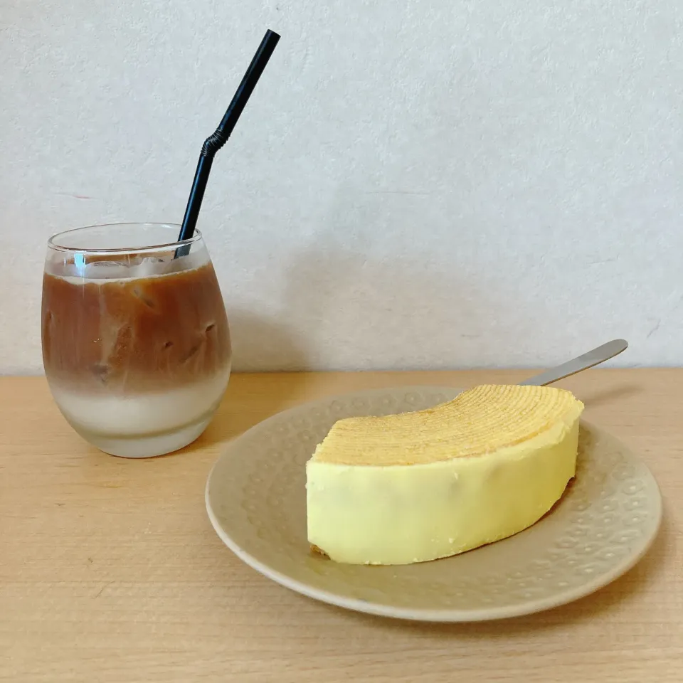 レモンバームとカフェラテ🍋☕️|ちゃみこさん