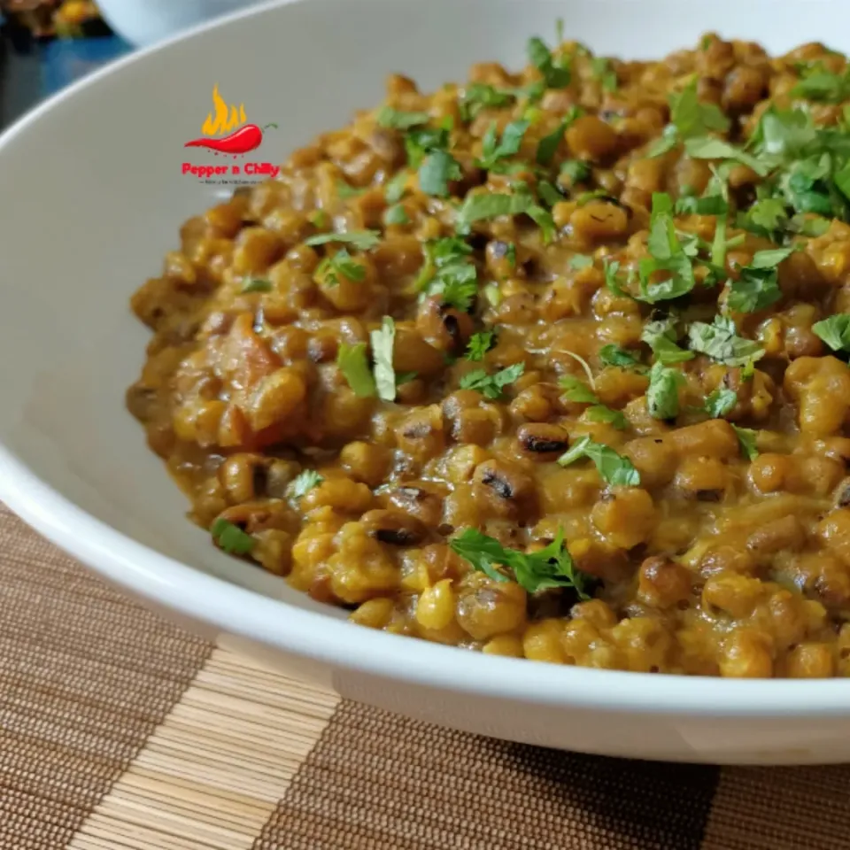 Snapdishの料理写真:Mung Dal Tadka|Pepper n Chillyさん