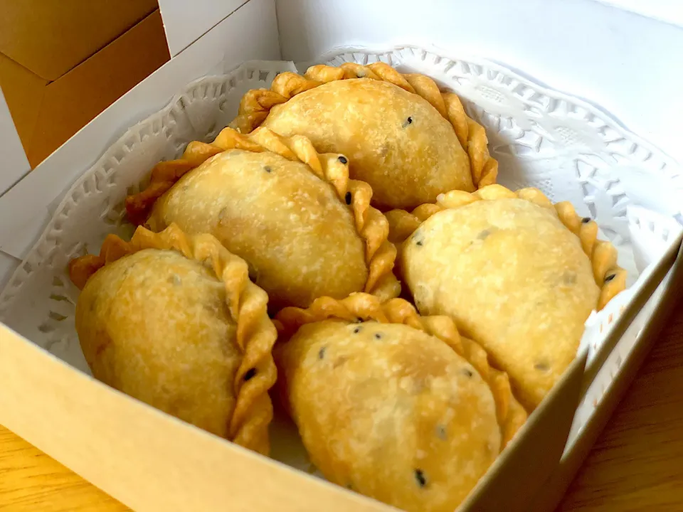 Taro curry puff|BrownTableさん