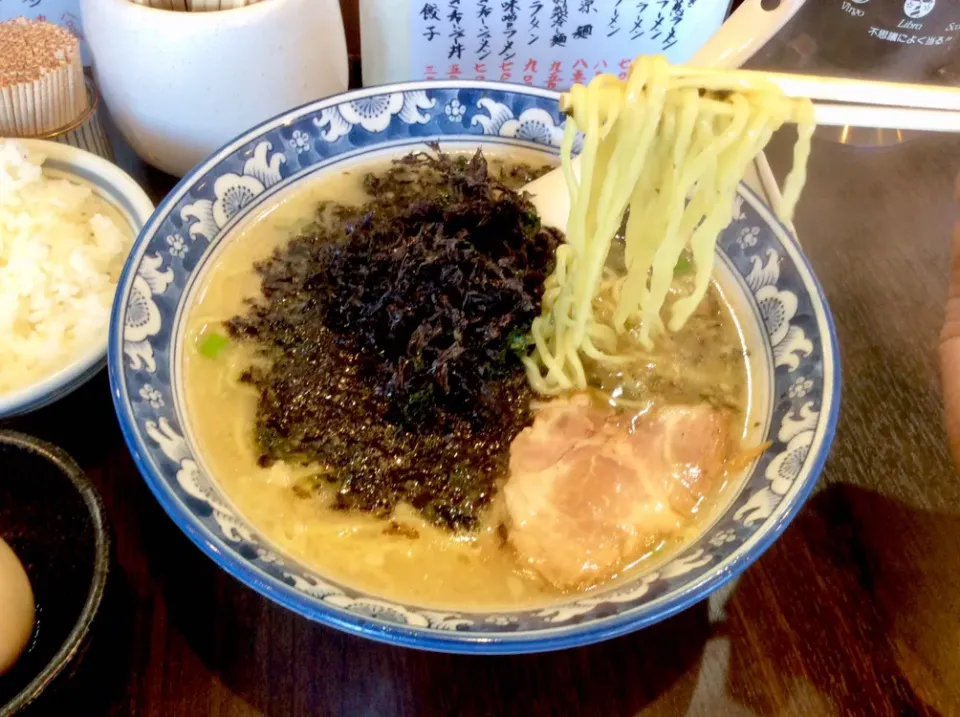 ドッサリかかった岩海苔ラーメン|Takeshi  Nagakiさん