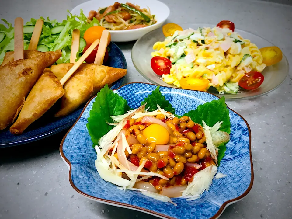 Snapdishの料理写真:taruto⭐️さんの料理 きざみ福神漬でイカ納豆😋🦑うまつゆ和え💕|バシュランさん