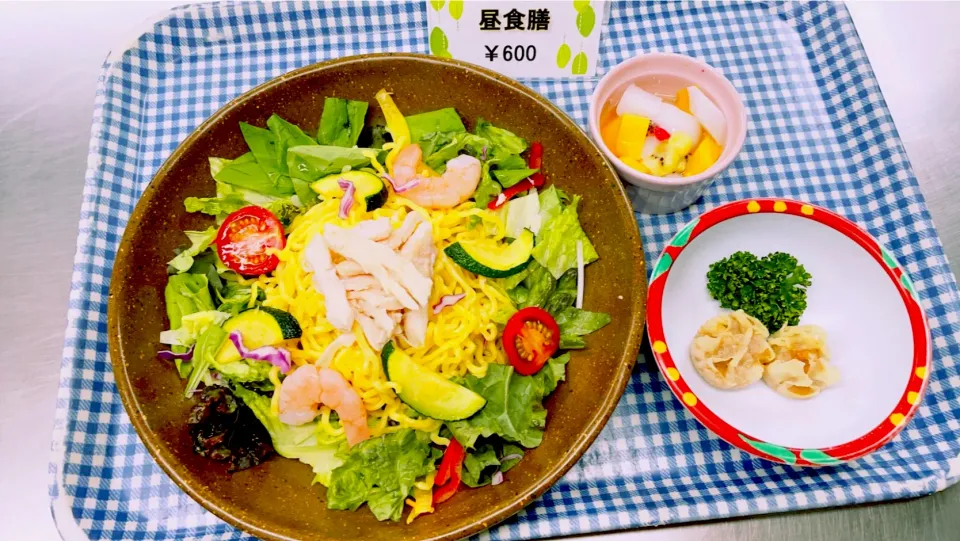 Snapdishの料理写真:夏野菜フェア　夏野菜のラーメンサラダセット|nyama1さん