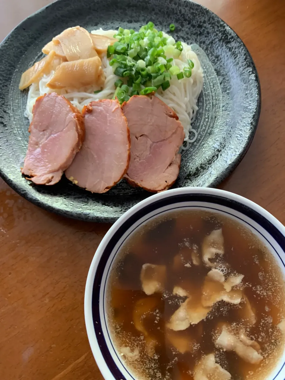 アレンジ素麺　つけ麺風です。|レモンさん