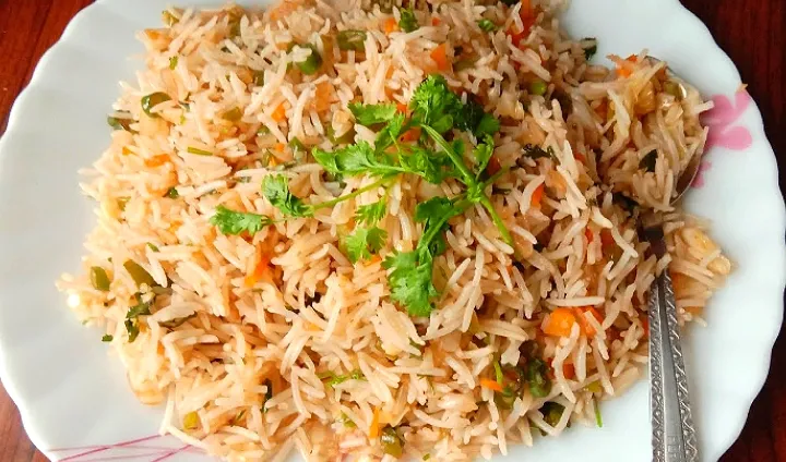 Veg fried rice 🤩😋

please subscribe for more recipes|Keerthyさん