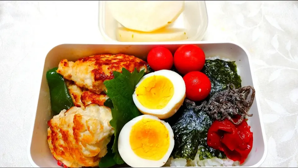 Snapdishの料理写真:8/27のお弁当🍱
海苔弁当|卯月さん