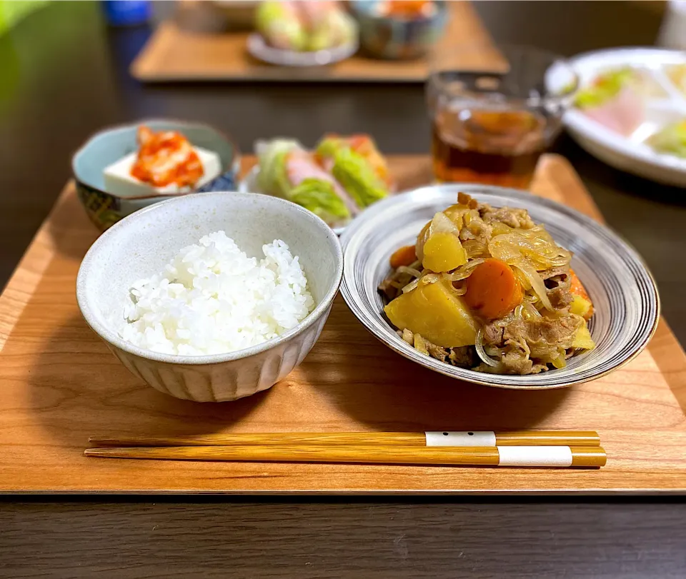 シンプル肉じゃが　キムチ奴　生春巻き|ちぐあささん