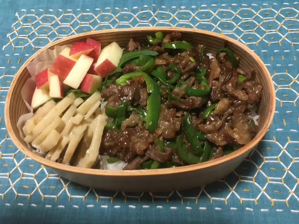 青椒肉絲丼弁当|*なおみん*さん