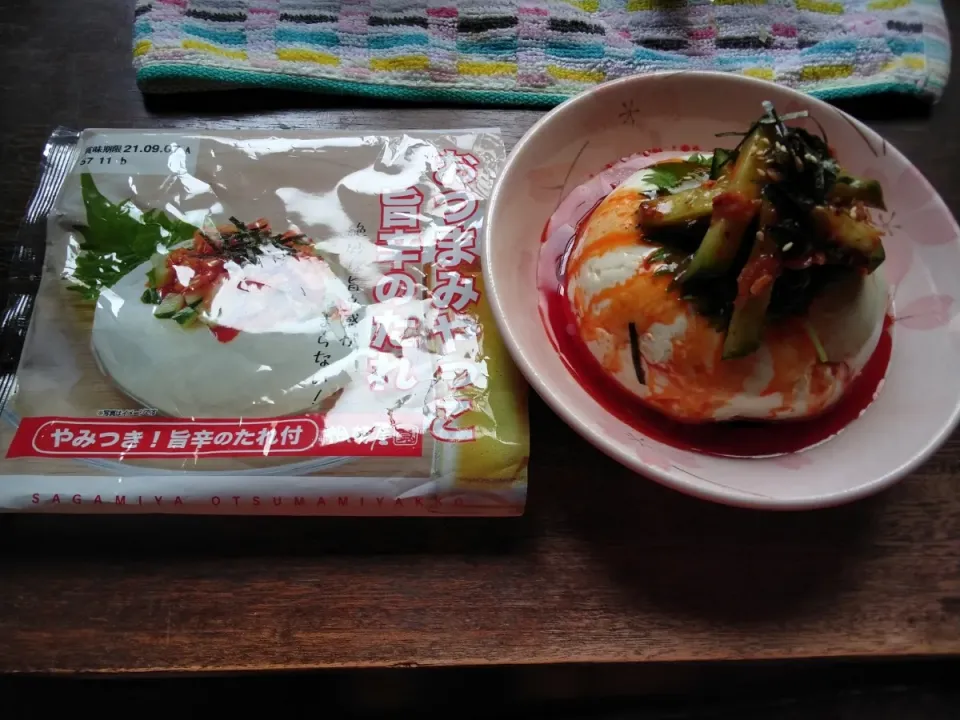 Snapdishの料理写真:旨辛たれのおつまみやっこのきゅうりの即席キムチのせ|にんにくと唐辛子が特に好き❤️(元シャリマー)さん