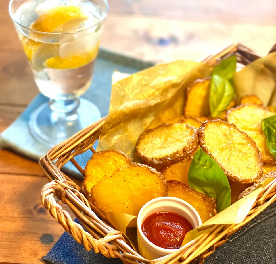 Snapdishの料理写真:おうちでフライドポテト🍟|もなかさん