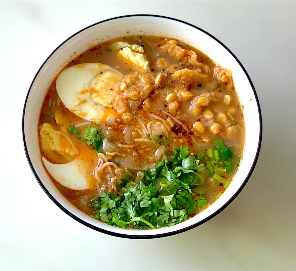 Burmese fish soup noodle|Mona Zhangさん