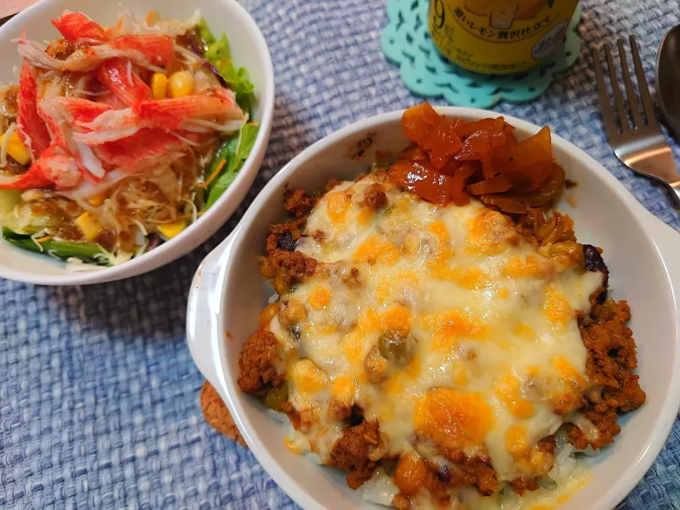 Snapdishの料理写真:★今夜のお夕飯★
❇️ドライカレー
❇️カニカマサラダ|☆Chieco☆さん