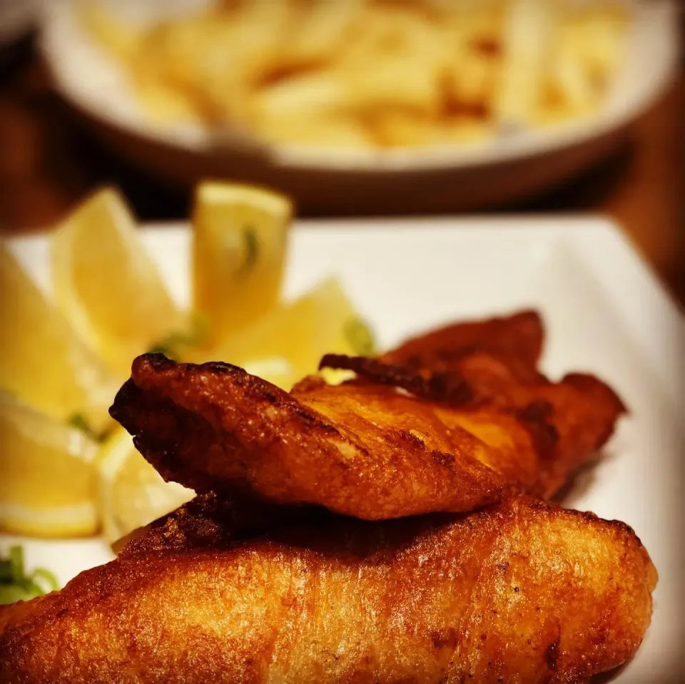 Snapdishの料理写真:Stay Home till next week 
Fish & Chips ! Cooked in Yeast Batter tonight with lemon Cabbage Coleslaw , Fresh Tartar Sauce 
#chips #fish #tartar 
#hoecooking #ilo|Emanuel Hayashiさん