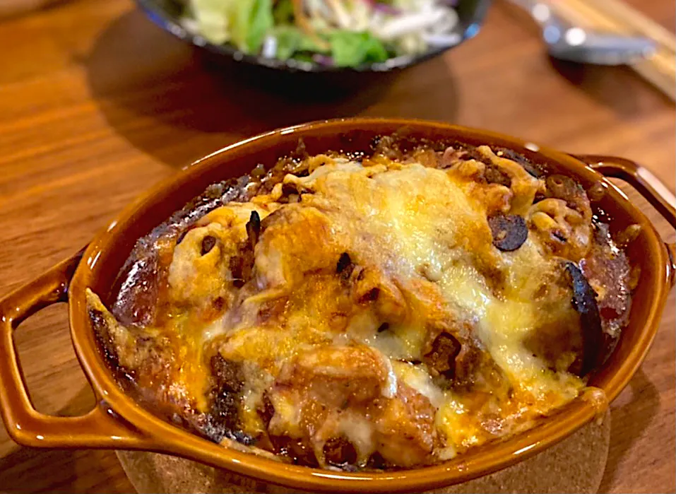 ホルモンと大根のトマト煮込みアレンジ！鶏とナスのグラタン|ふくすけ食堂さん