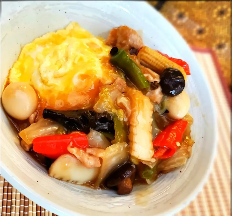 あるもんで具材で中華うま煮オム丼( ˙▿˙　)|まぁさん