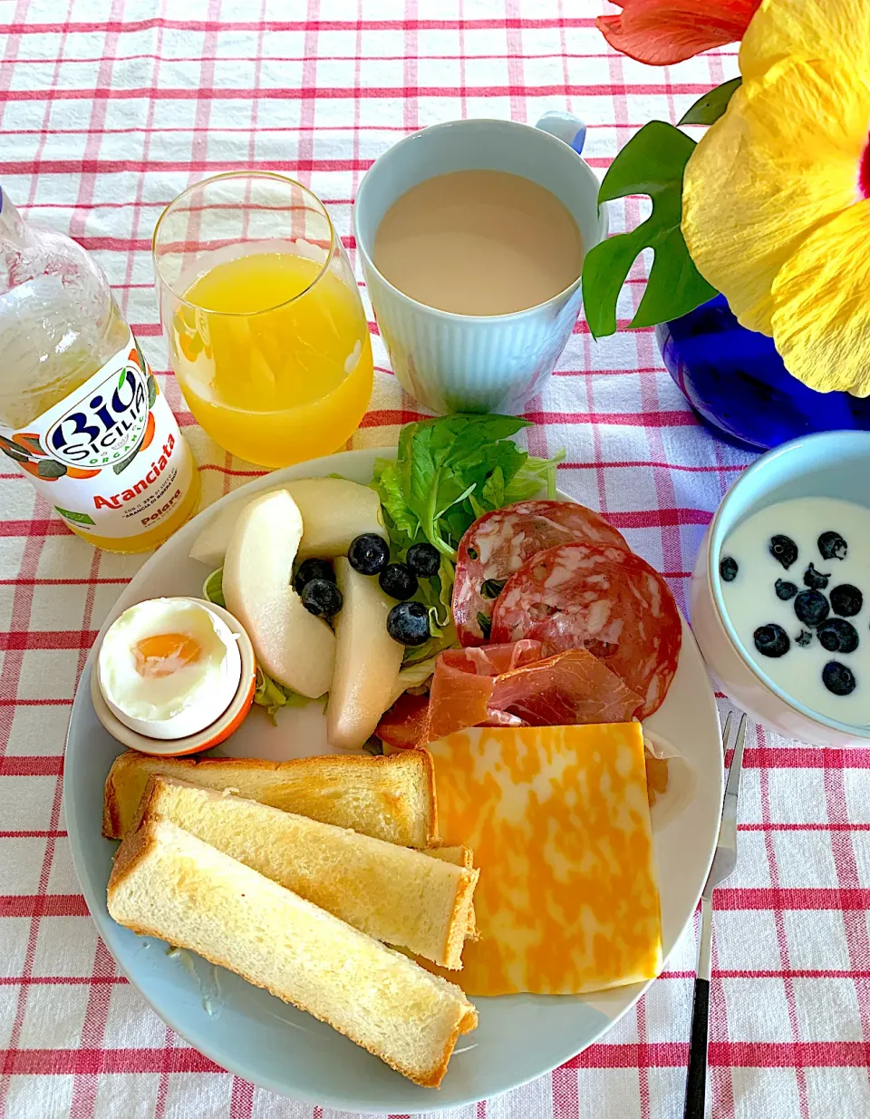 Snapdishの料理写真:🌼花とモーニングプレート🌼|あっちゃんさん