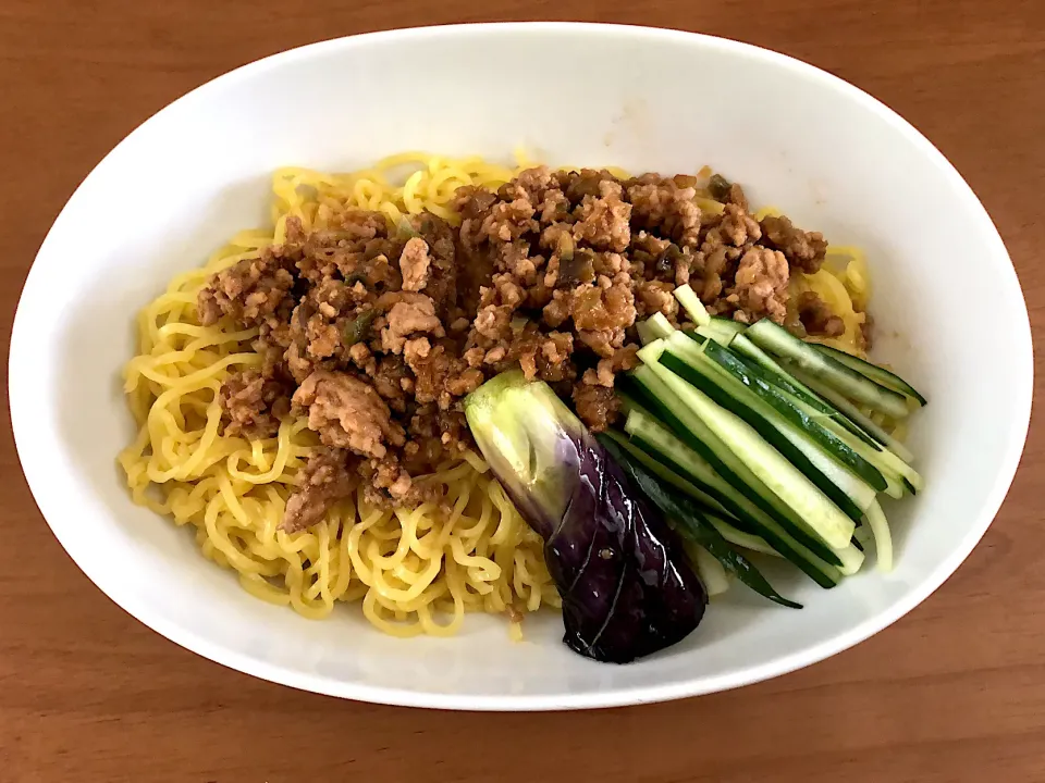 Snapdishの料理写真:野菜たっぷりジャージャー麺|ゆっこっこさん