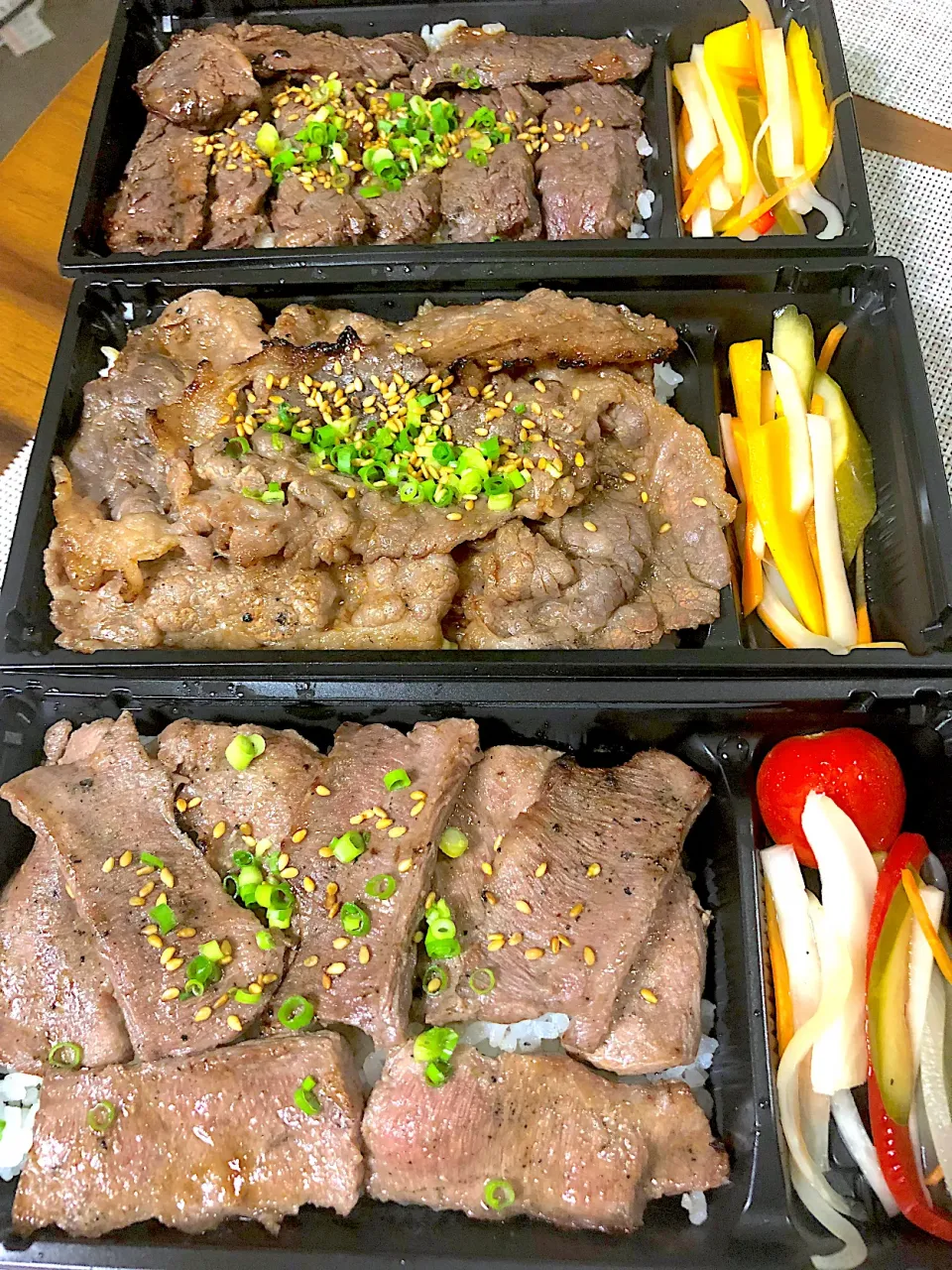 焼肉屋さんの牛肉弁当|shibazakiさん