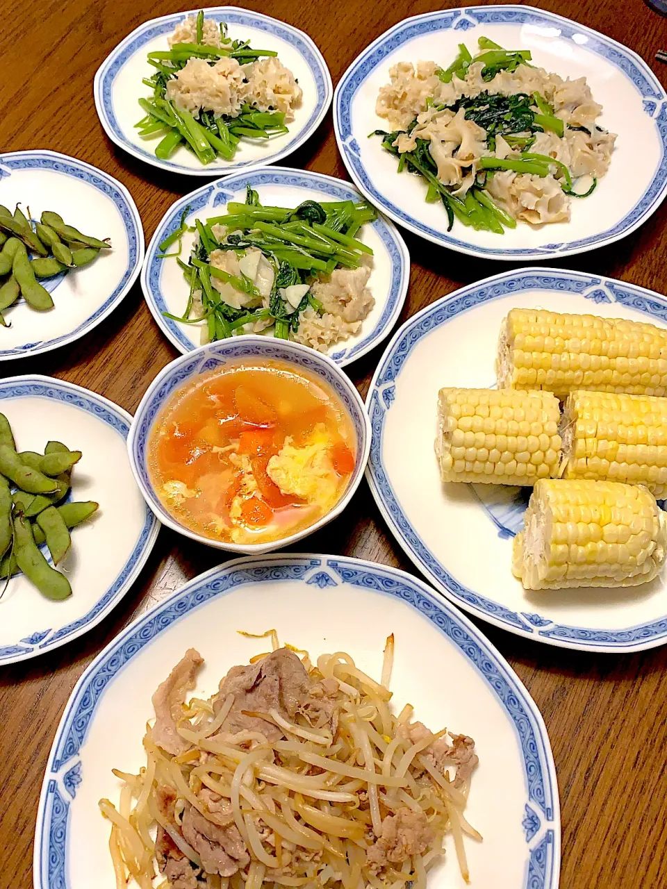 空芯菜と花びら茸の炒め物🥬ホワイトコーン🌽トマトと玉子の中華スープ🍅黒枝豆・もやしと豚肉の炒め物🥚今日の夕食20210829|rococoさん