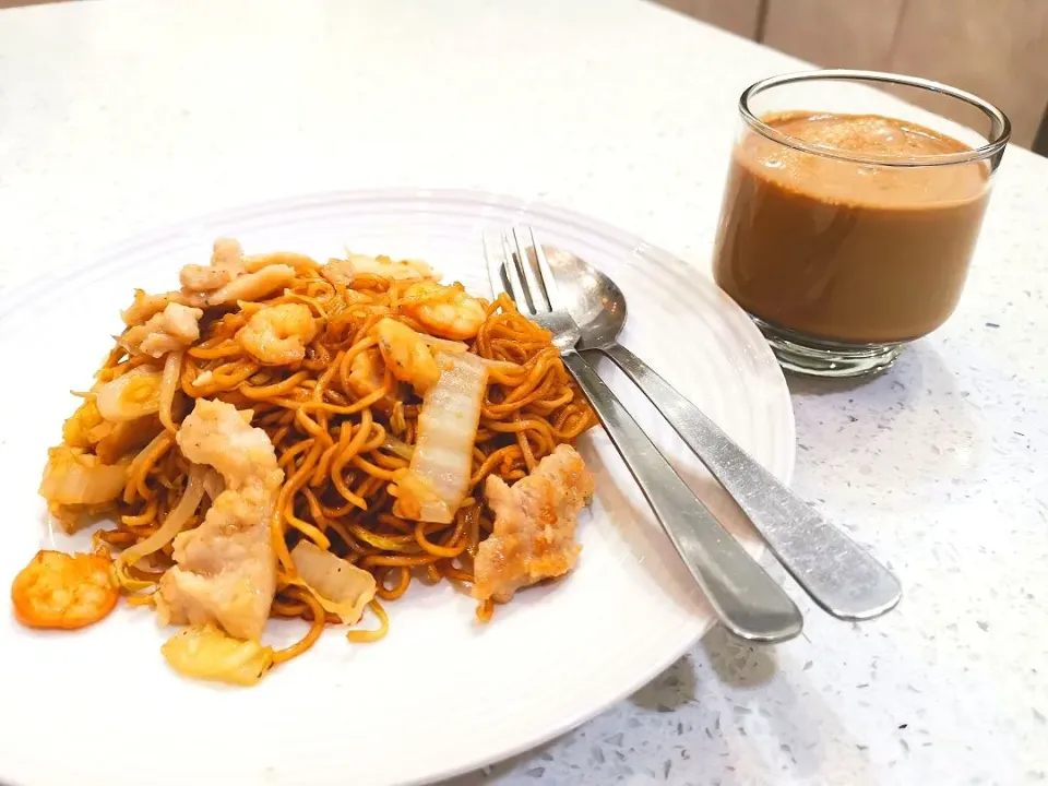 Fried noodle|Fiona Thengさん