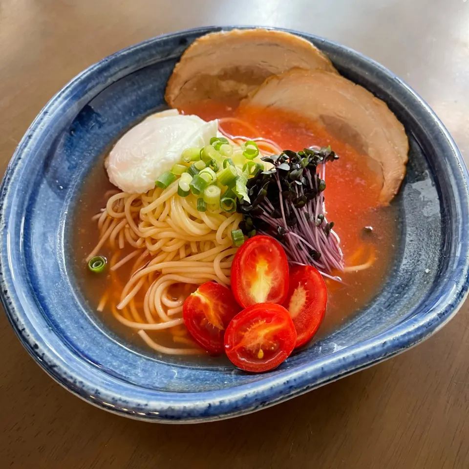 Snapdishの料理写真:冷やしトマトラーメン🍅|ナガマンさん