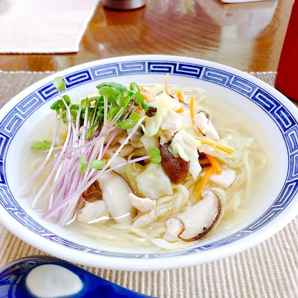 Snapdishの料理写真:ラ王インスタント麺：柚子しお|akkoさん