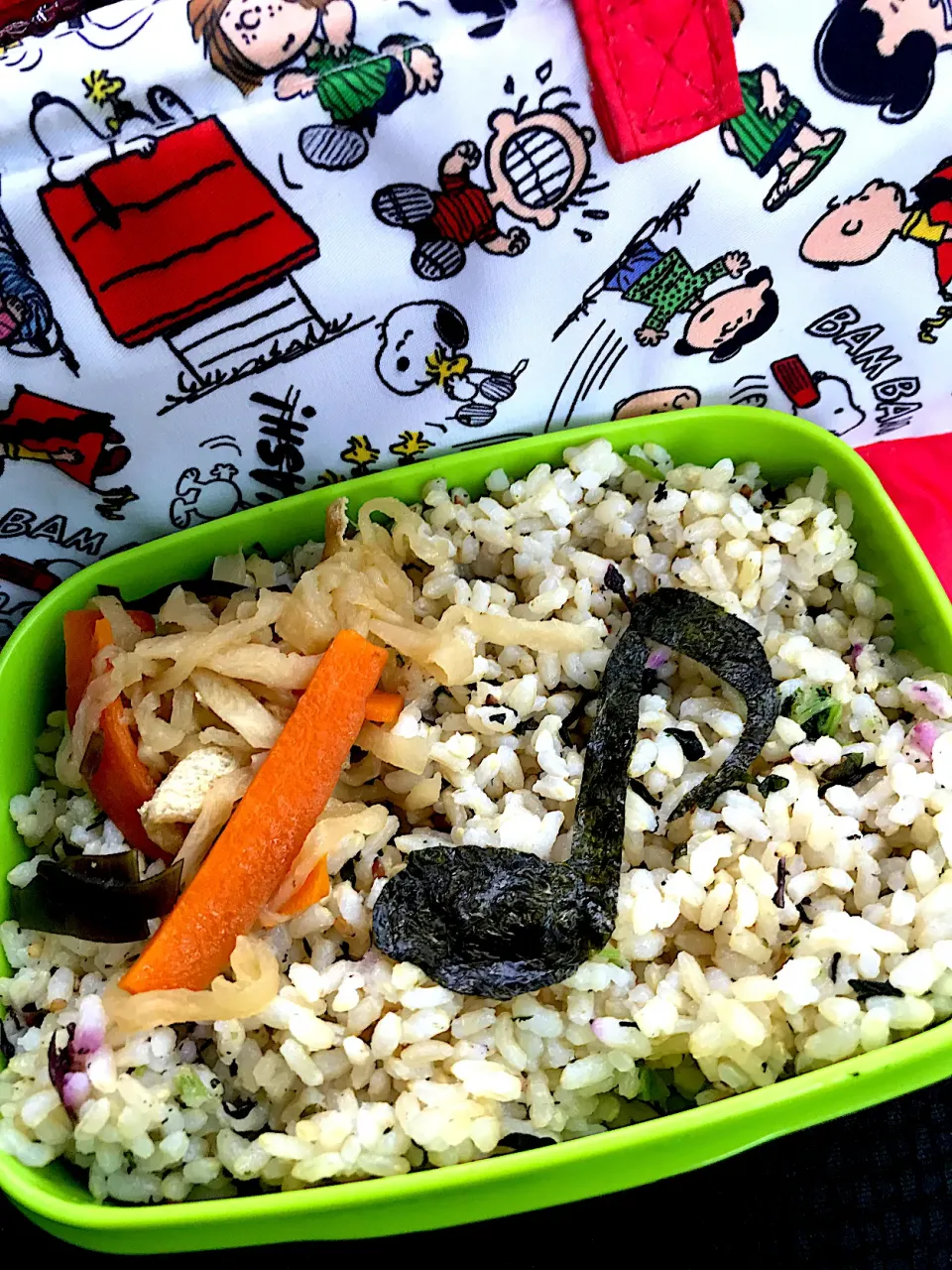 #昼飯　音符海苔ロウカット玄米梅しそおかか海苔段々切干大根弁当|ms903さん