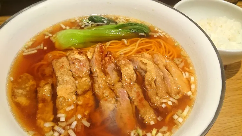 【11時～19時の時短営業】
Renge no Gotoku（蓮華の五徳）
排骨醤油ラーメン（980円）
＋小ライス少なめ（無料）
@渋谷4分
21189|大脇さん