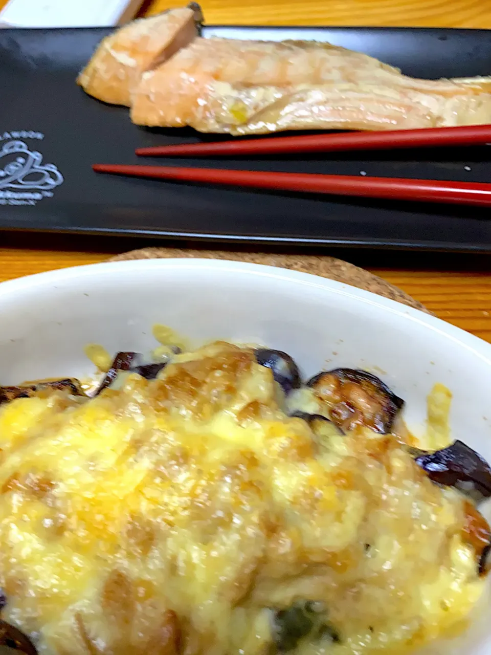 ナスとツナのチーズ焼き、焼き鮭|kaaaaaさん