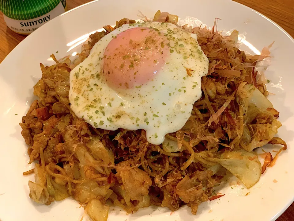 ソース焼きそば 目玉焼きのっけて|ふくすけ食堂さん