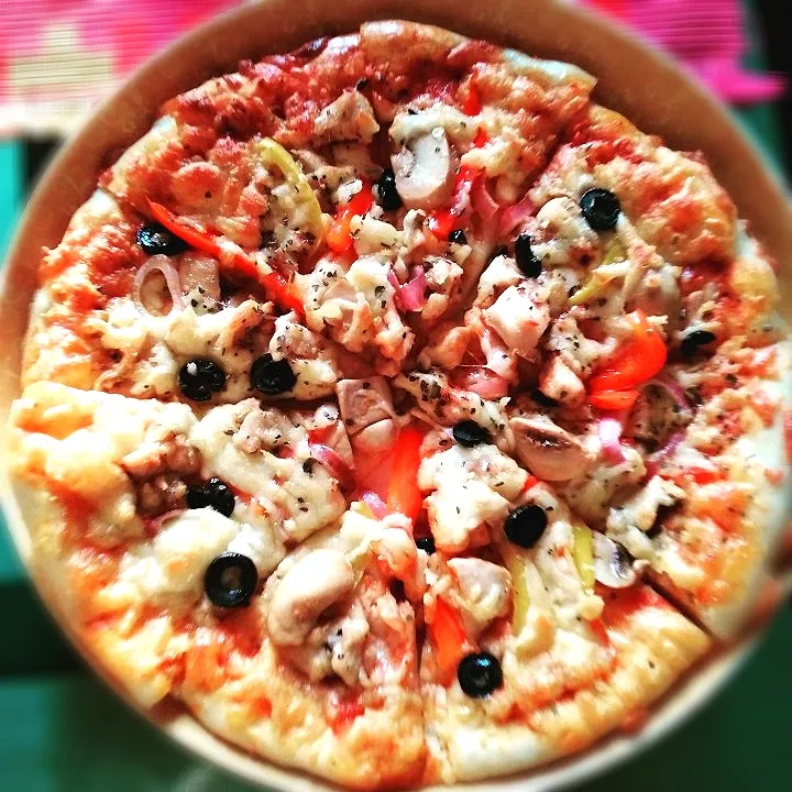 Homemade Pizza|sadiaさん